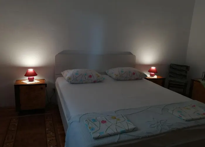 Miljana * Podgora (Split-Dalmatia)